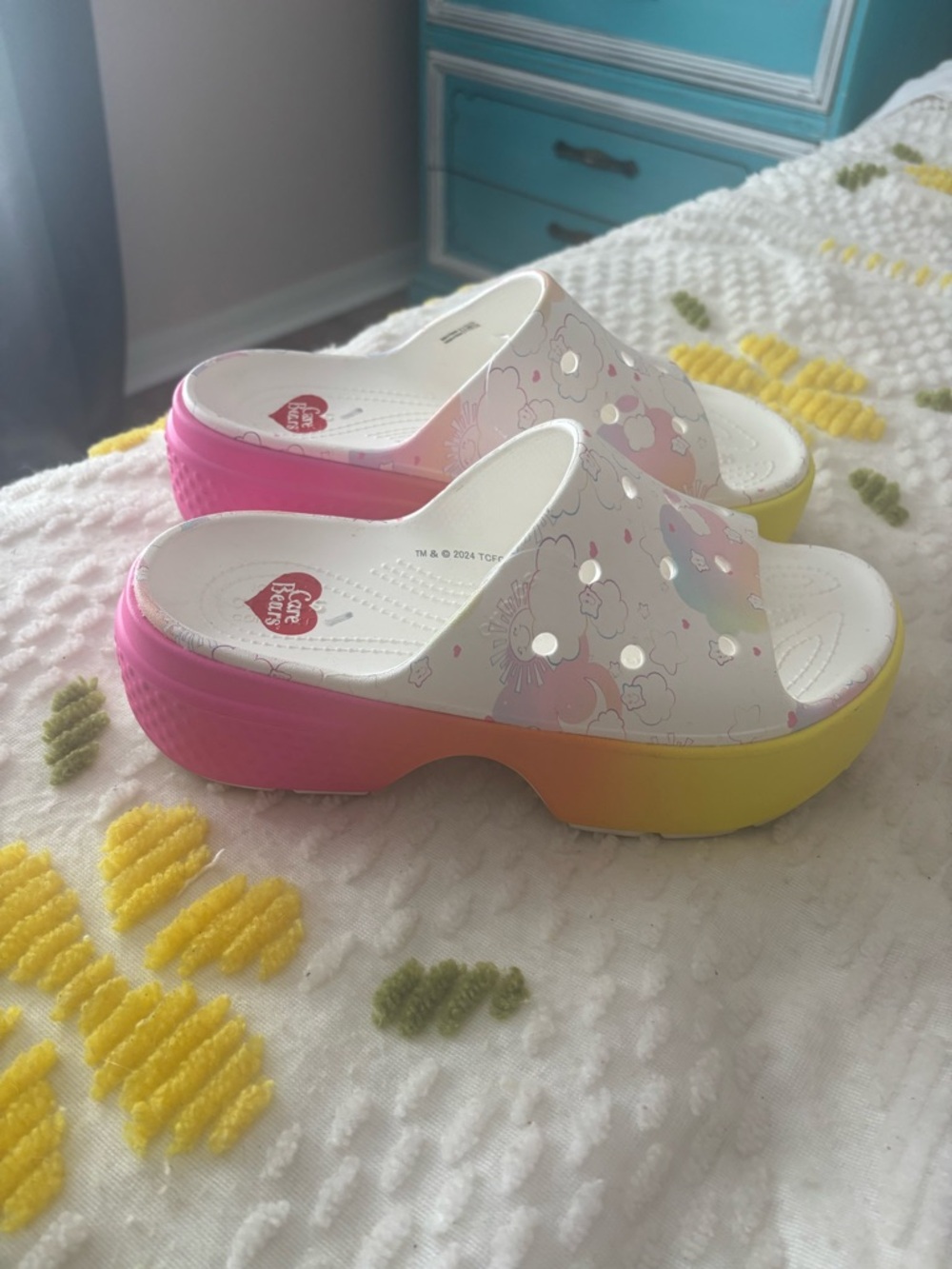 Crocs Care Bears Stomp Slide Shoes Womens Size 10 Multicolor Platform Sandal